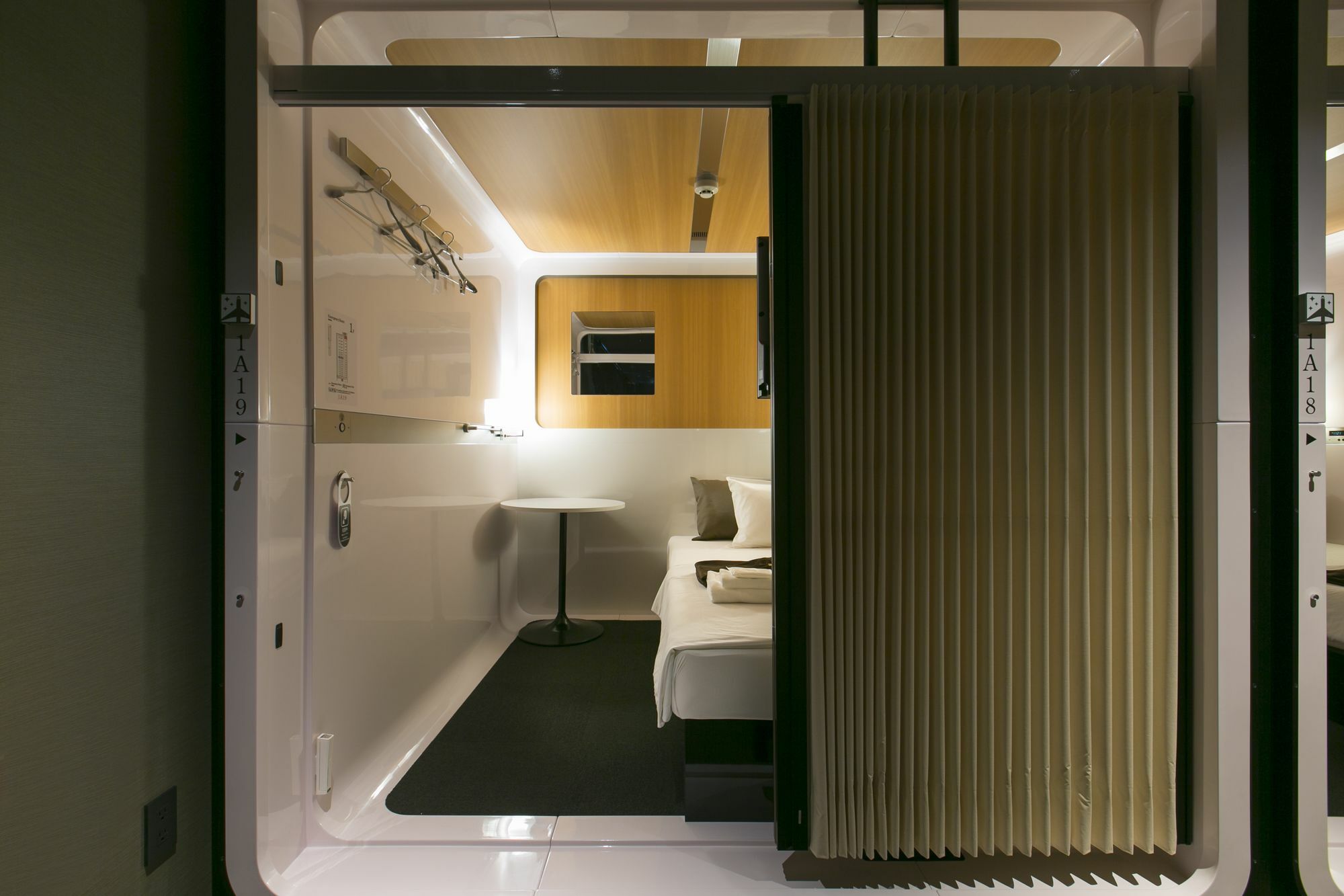 First Cabin Nishiazabu Tokyo Luaran gambar